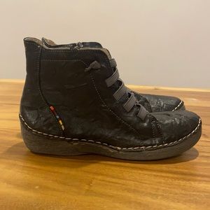 Bernie Mev Leather Sneakers